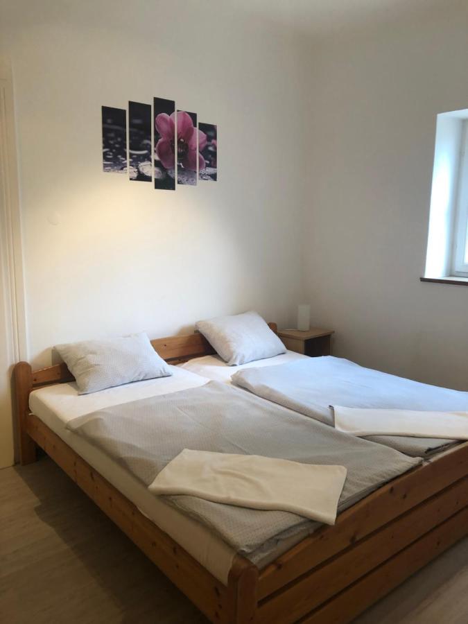 Tisza-Kert Apartmanok Tiszafüred Extérieur photo