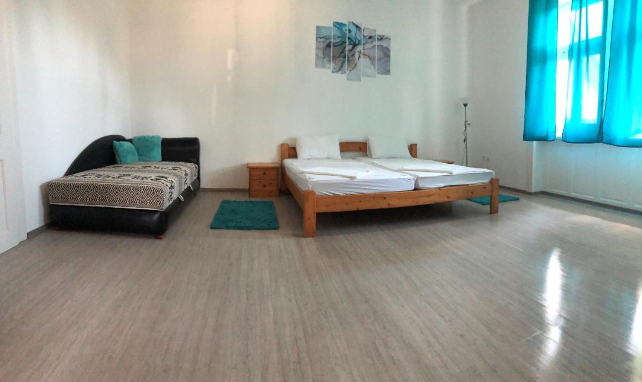 Tisza-Kert Apartmanok Tiszafüred Extérieur photo